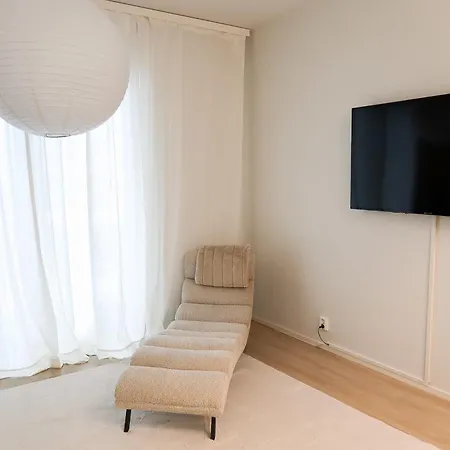 Henniina V Karjasilta - Free Parking Apartment *
